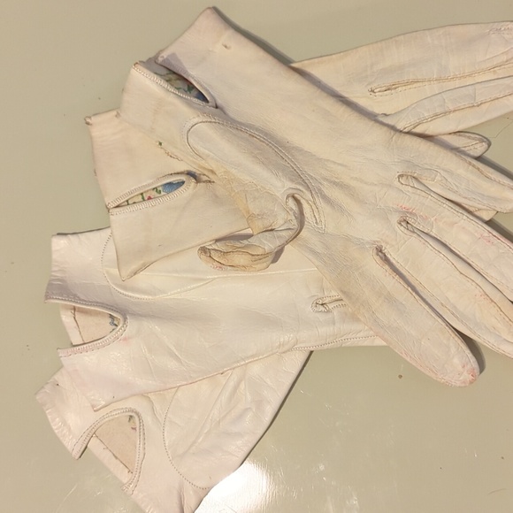 Vintage Lot- Child's Leather gloves - Picture 4 of 5